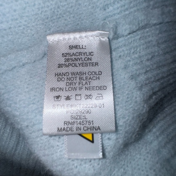 Peach Love California Fringed Light Blue distressed Sweater.  Size Large VGUC. - Picture 6 of 11